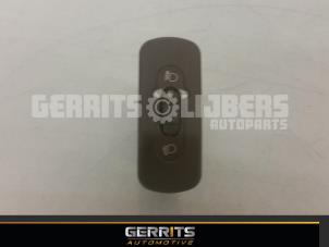 Used AIH headlight switch Renault Twingo Price € 21,98 Margin scheme offered by Gerrits Automotive