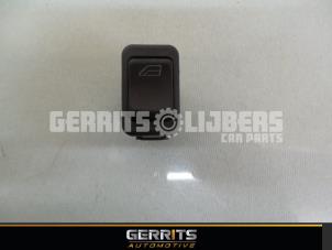 Gebrauchte Elektrisches Fenster Schalter Volvo V40 (VW) 1.8 16V Preis € 21,98 Margenregelung angeboten von Gerrits Automotive