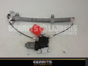 Usados Mecanismo de ventanilla de 4 puertas derecha delante Nissan Primera (P11) 2.0 16V Precio € 21,98 Norma de margen ofrecido por Gerrits Automotive BV
