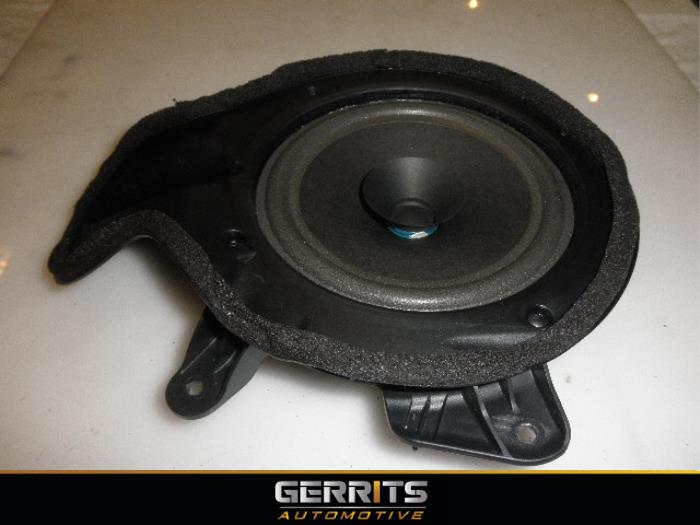 Speaker Volvo S60 I 2.4 20V 140 