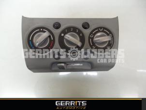 Usados Panel de control de calefacción Suzuki Alto (GF) 1.0 12V Precio € 21,98 Norma de margen ofrecido por Gerrits Automotive