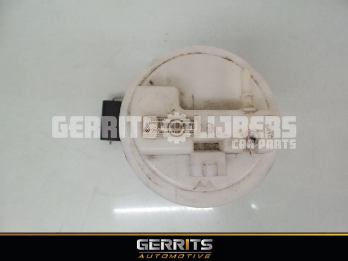 Usagé Pompe à carburant Renault Clio III (BR/CR) 1.6 16V Prix € 28,60 Règlement à la marge proposé par Gerrits Automotive BV