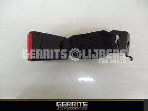 Used Rear seatbelt buckle, left BMW 3 serie (F30) 328i 2.0 16V Price € 21,98 Margin scheme offered by Gerrits Automotive