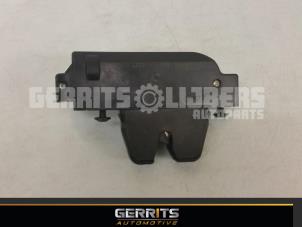 Used Tailgate lock mechanism Peugeot 307 SW (3H) 1.6 16V Price € 21,98 Margin scheme offered by Gerrits Automotive