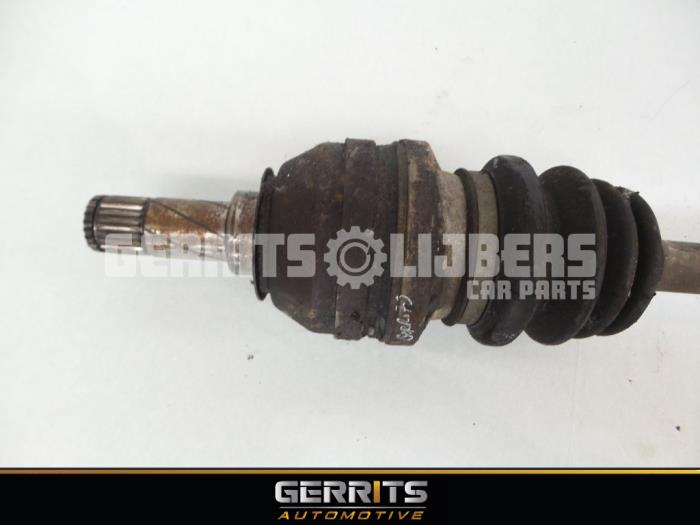 Front drive shaft, right from a Opel Astra G Caravan (F35) 1.6 16V 2000