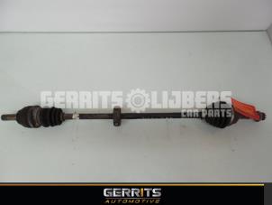 Used Front drive shaft, right Opel Astra G Caravan (F35) 1.6 16V Price € 21,98 Margin scheme offered by Gerrits Automotive