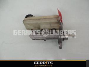 Begagnade Huvudcylinder Renault Megane II (BM/CM) 2.0 16V Pris € 21,98 Marginaltabell erbjuds av Gerrits Automotive BV