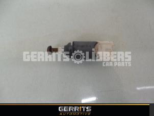 Used Brake light switch Renault Megane II (BM/CM) 2.0 16V Price € 21,98 Margin scheme offered by Gerrits Automotive