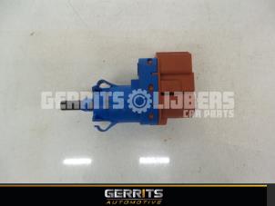 Used Brake light switch Fiat Punto III (199) 0.9 TwinAir Price € 21,98 Margin scheme offered by Gerrits Automotive