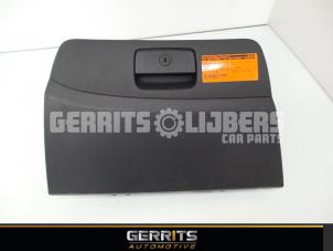 Usagé Boîte à gants Hyundai IX35 Prix € 43,98 Règlement à la marge proposé par Gerrits Automotive