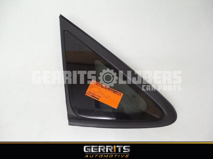 Rear vent glass