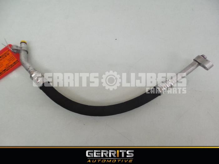 Air conditioning line from a Mercedes-Benz Sprinter 3,5t (906.63) 310 CDI 16V 2015
