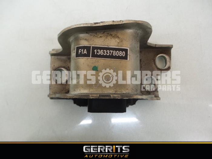 Usagé Support moteur Fiat Ducato (250) 2.3 D 120 Multijet Prix € 21,98 Règlement à la marge proposé par Gerrits Automotive BV