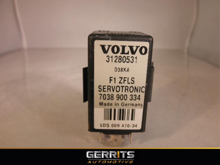 Używane Przekaznik Volvo V70 (BW) 3.0 T6 24V AWD Cena € 19,99 Procedura marży oferowane przez Gerrits Automotive BV