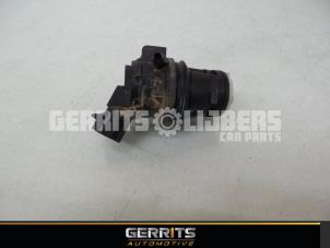 Used Rear screen washer pump Toyota Prius (ZVW3) 1.8 16V Price € 21,98 Margin scheme offered by Gerrits Automotive
