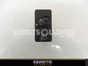 Usagé Commutateur phare hauteur réglable Citroen C1 1.0 12V Prix € 21,98 Règlement à la marge proposé par Gerrits Automotive