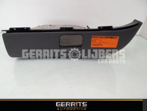 Used Glovebox Mercedes A-Klasse Price € 21,98 Margin scheme offered by Gerrits Automotive