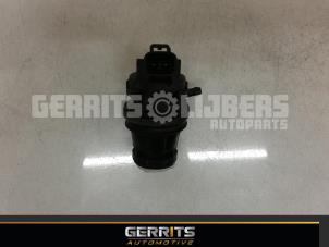 Used Rear screen washer pump Toyota Prius (ZVW3) 1.8 16V Price € 21,98 Margin scheme offered by Gerrits Automotive
