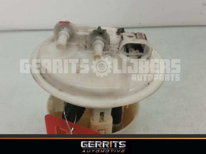 Usagé Pompe à carburant Renault Clio II (BB/CB) 1.2 Prix € 28,60 Règlement à la marge proposé par Gerrits Automotive BV