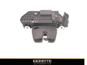 Używane Mechanizm zamka tylnej klapy Citroen C3 (SC) 1.4 16V VTi Cena € 19,99 Procedura marży oferowane przez Gerrits Automotive