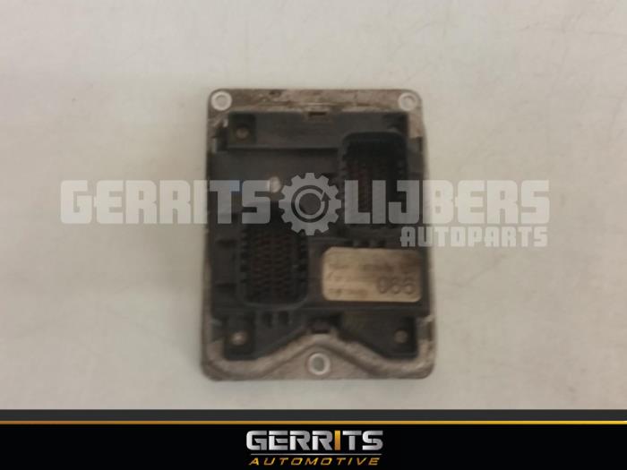Used Engine management computer Alfa Romeo 156 (932) 2.0 Twin Spark 16V Price € 44,00 Margin scheme offered by Gerrits Automotive BV