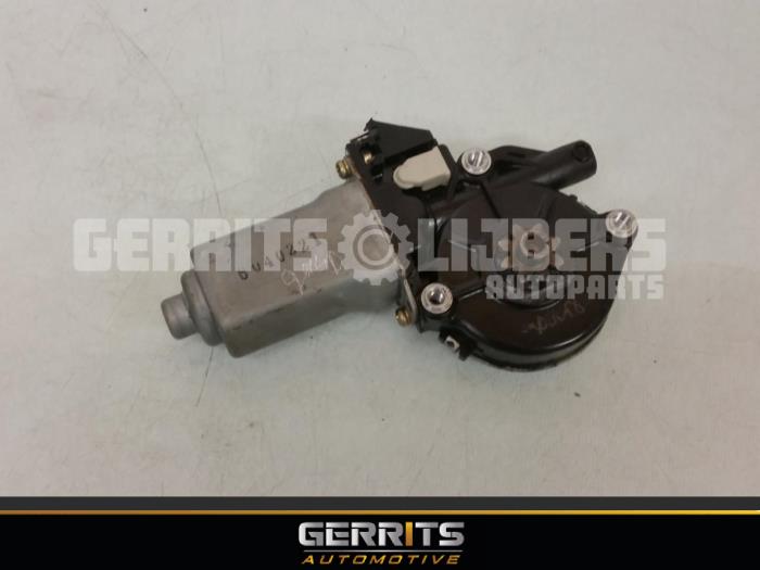 Usados Motor de ventanilla de puerta Chevrolet Kalos (SF48) 1.2 Precio € 33,00 Norma de margen ofrecido por Gerrits Automotive BV