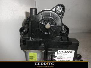 Used Central door locking module Volvo V50 (MW) 2.0 D 16V Price € 29,99 Margin scheme offered by Gerrits Automotive