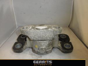 Used Gearbox mount Volvo XC70 (BZ) 2.4 D 20V AWD Price € 31,90 Margin scheme offered by Gerrits Automotive