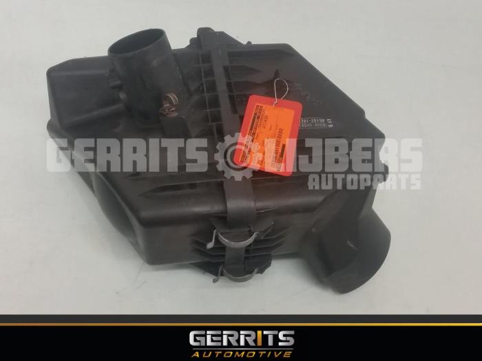 Begagnade Luftfilterhus Toyota Avensis Verso (M20) 2.0 16V VVT-i D-4 Pris € 21,98 Marginaltabell erbjuds av Gerrits Automotive BV