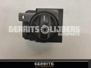 Used Light switch Mercedes A (W169) 1.5 A-160 Price € 21,98 Margin scheme offered by Gerrits Automotive