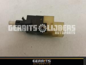 Usados Interruptor de luz de freno Mercedes A (W169) 1.5 A-160 Precio € 21,98 Norma de margen ofrecido por Gerrits Automotive