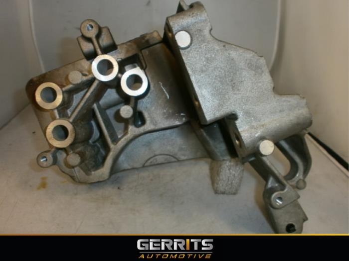 Engine mount Volvo V70 1.6 T4 16V 31330775 B4164T