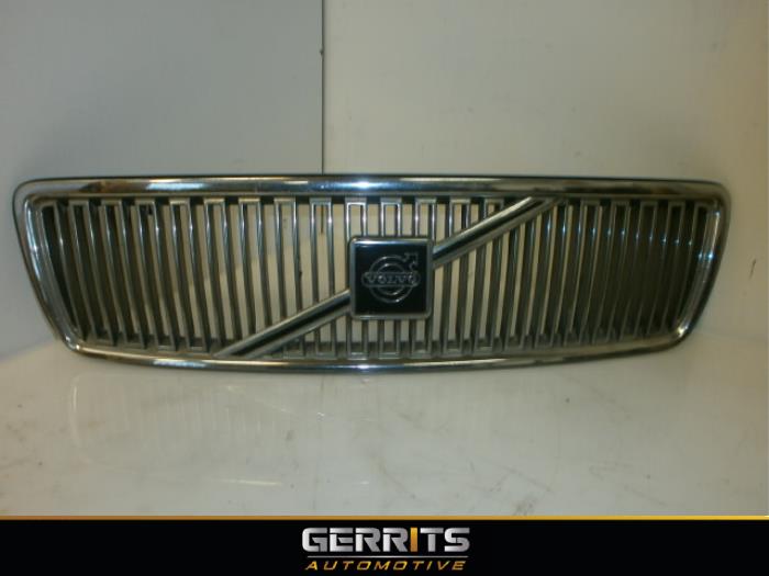 Używane Grill Volvo S70 2.5 10V Cena € 31,90 Procedura marży oferowane przez Gerrits Automotive BV