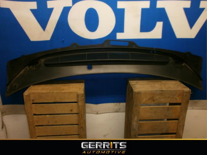 Używane Parawan Volvo S80 (TR/TS) 2.4 20V 140 Cena € 21,98 Procedura marży oferowane przez Gerrits Automotive BV