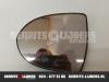 Spiegelglas links van een Kia Sportage (SL) 1.7 CRDi 16V 4x2 2013