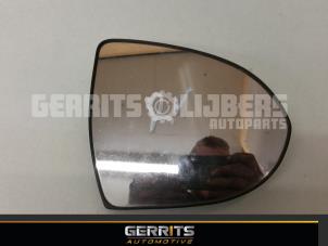 Used Mirror glass, right Kia Sportage (SL) 1.7 CRDi 16V 4x2 Price € 21,98 Margin scheme offered by Gerrits Automotive