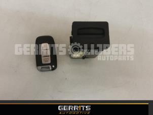 Usagé Serrure de contact + clé Kia Sportage (SL) 1.7 CRDi 16V 4x2 Prix € 88,00 Règlement à la marge proposé par Gerrits Automotive