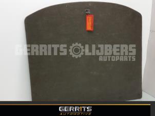 Usados Suelo maletero Kia Sportage (SL) 1.7 CRDi 16V 4x2 Precio € 65,98 Norma de margen ofrecido por Gerrits Automotive