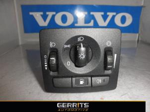 Używane Przelacznik swiatel Volvo V50 (MW) 2.4 20V Cena € 25,30 Procedura marży oferowane przez Gerrits Automotive