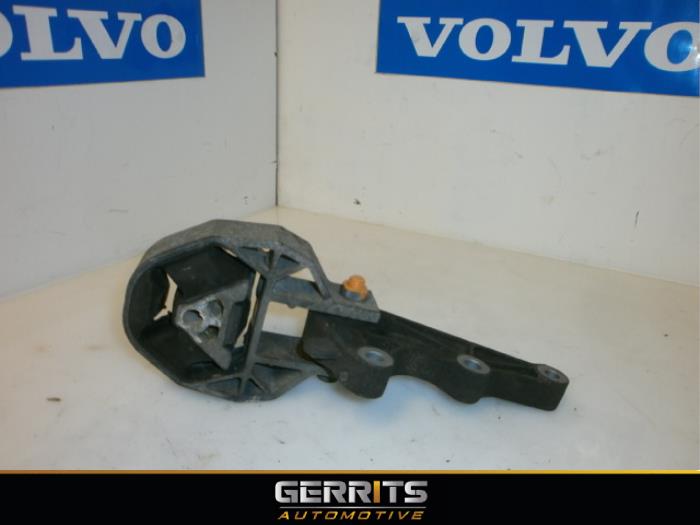 Gearbox mount from a Volvo V50 (MW) 2.4 20V 2004