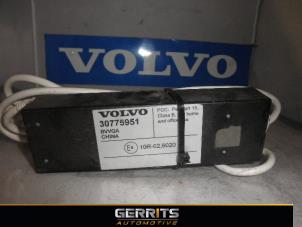 Używane Radio Rózne Volvo V70 (SW) 2.4 D5 20V Cena € 28,60 Procedura marży oferowane przez Gerrits Automotive