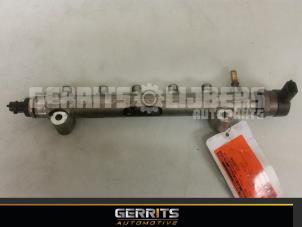 Used Fuel injector nozzle Kia Carens III (FG) 2.0 CRDI VGT 16V Price € 51,70 Margin scheme offered by Gerrits Automotive