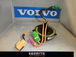Usados Anillo de airbag Volvo S80 (TR/TS) 2.4 SE 20V 170 Kat. Precio € 31,90 Norma de margen ofrecido por Gerrits Automotive
