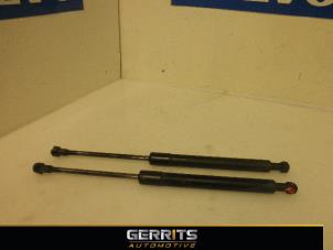 Used Set of gas struts for boot Volvo S80 (TR/TS) 2.4 SE 20V 170 Kat. Price € 21,98 Margin scheme offered by Gerrits Automotive