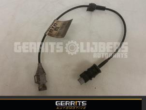 Used ABS connector Opel Corsa D 1.3 CDTi 16V ecoFLEX Price € 21,98 Margin scheme offered by Gerrits Automotive