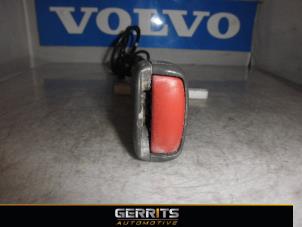 Used Front seatbelt buckle, left Volvo V70 (SW) 2.4 20V 140 Price € 21,98 Margin scheme offered by Gerrits Automotive