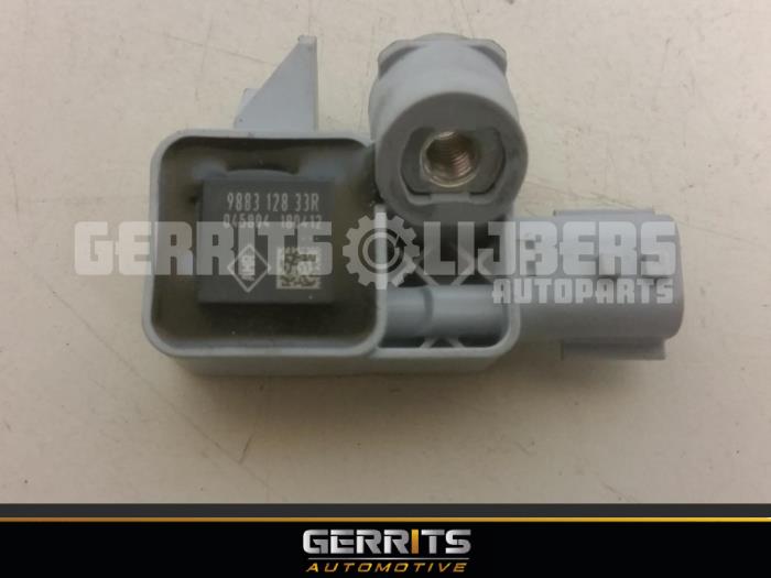Begagnade Airbagsensor Renault Megane III Berline (BZ) 1.5 dCi 90 Pris € 24,20 Marginaltabell erbjuds av Gerrits Automotive BV
