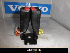Usagé Insertion ceinture de sécurité arrière gauche Volvo V40 (MV) 1.6 T4 GTDi 16V Prix € 21,98 Règlement à la marge proposé par Gerrits Automotive
