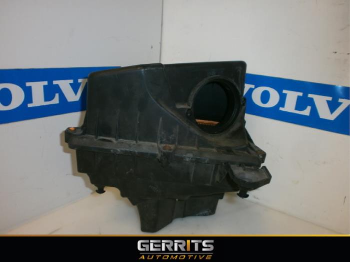 Begagnade Luftfilterhus Volvo V50 (MW) 2.0 D 16V Pris € 26,40 Marginaltabell erbjuds av Gerrits Automotive BV