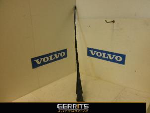 Usagé Montant de toit droit Volvo V40 (MV) 1.6 T4 GTDi 16V Prix € 27,50 Règlement à la marge proposé par Gerrits Automotive